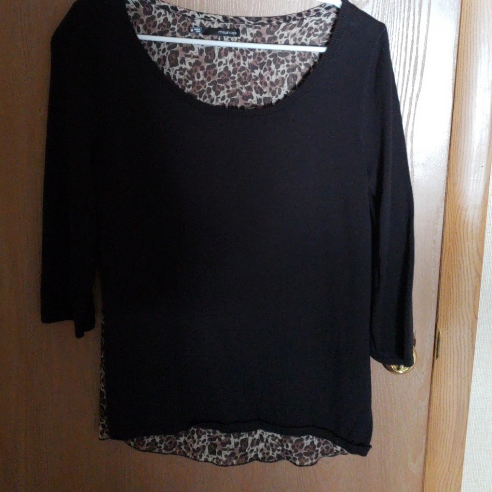 Maurices womans sweater